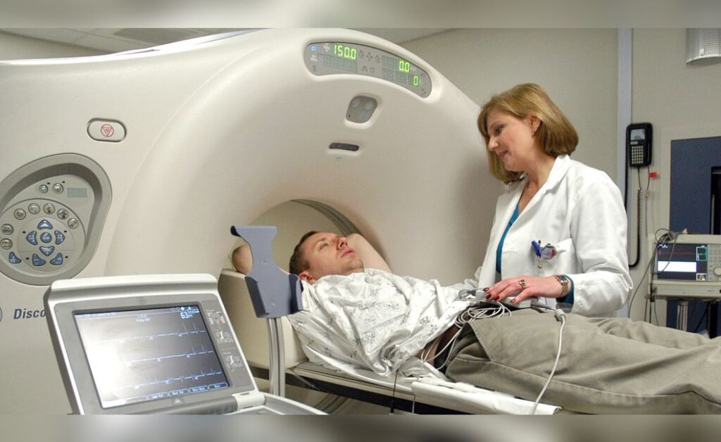 How to become a radiographer in India